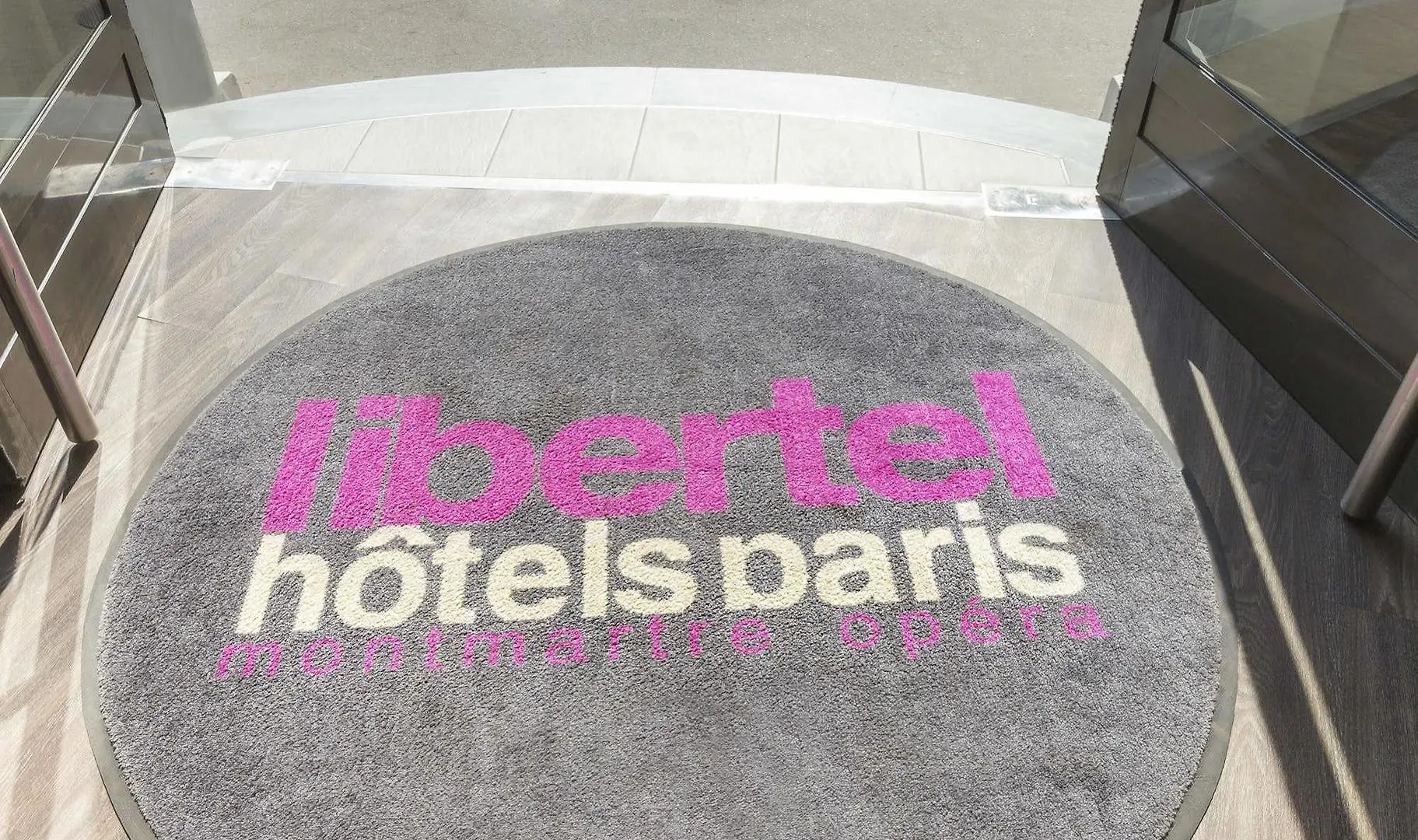 Libertel Montmartre Opera 3*